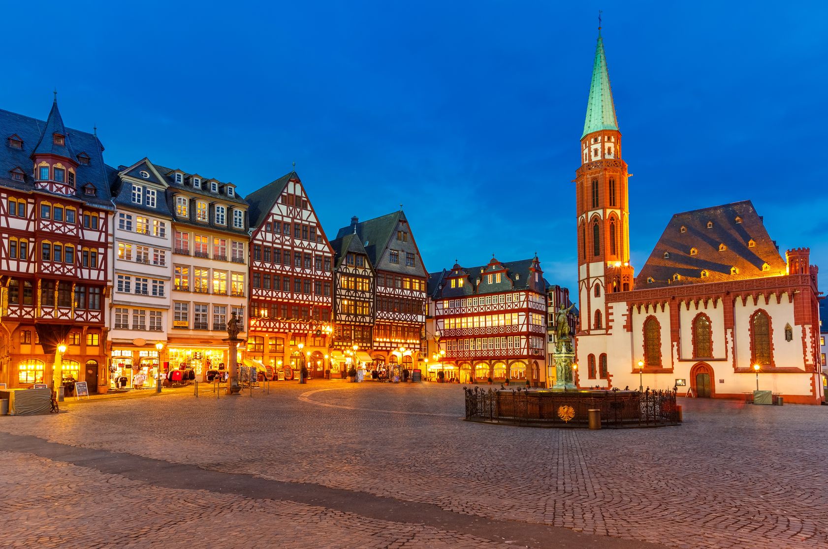 Vé máy bay giá rẻ đi Frankfurt