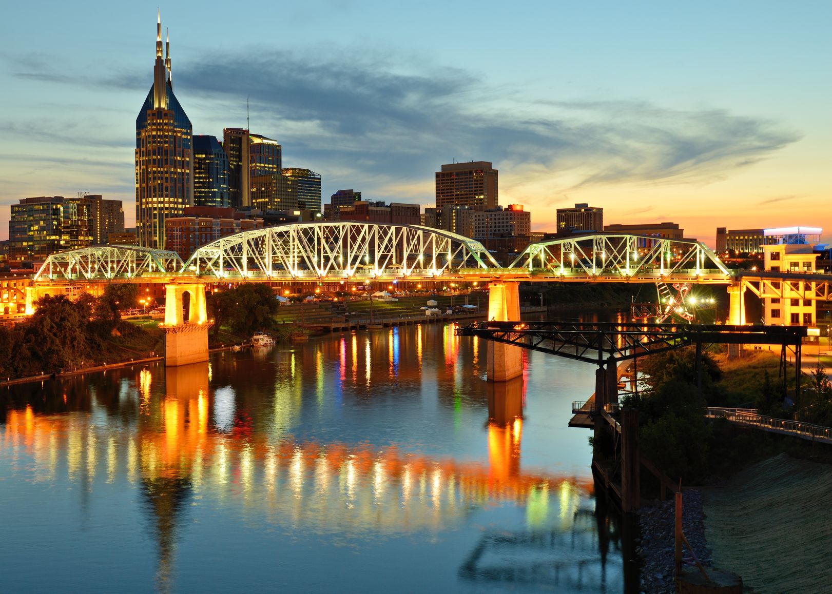 Vé máy bay giá rẻ đi Nashville